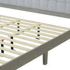 Lit King-size avec plateforme en bois massif et tête de lit rembourrée