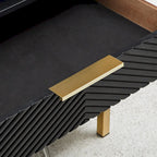Table de chevet à 2 tiroirs avec ports USB et prises de courant | Panneaux à chevrons, poignées en laiton, H 66 cm