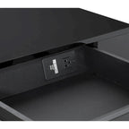 Bureau moderne blanc laqué pour télétravail avec 3 tiroirs | Pieds dorés, station de charge, 162,5 cm de large