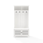 Fauteuil d'appoint en velours avec pieds dorés | Fauteuil Club, Fauteuil de salon, Décor glamour
